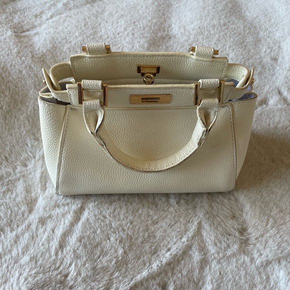 White little purse - Picture 6 of 8